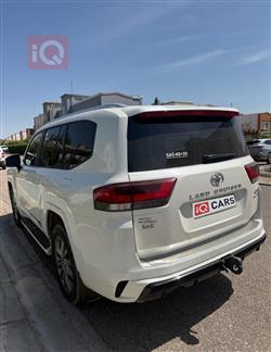 تويوتا لاندكروزر